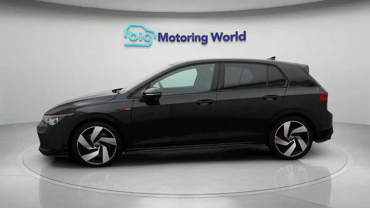 2022-volkswagen-golf-20-tsi-gti-dsg-big-4