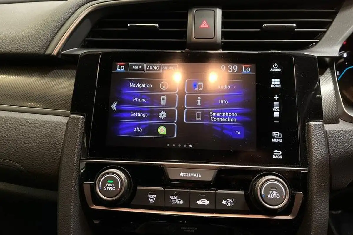 2019-honda-civic-10-vtec-turbo-sr-hatchback-5d-big-33