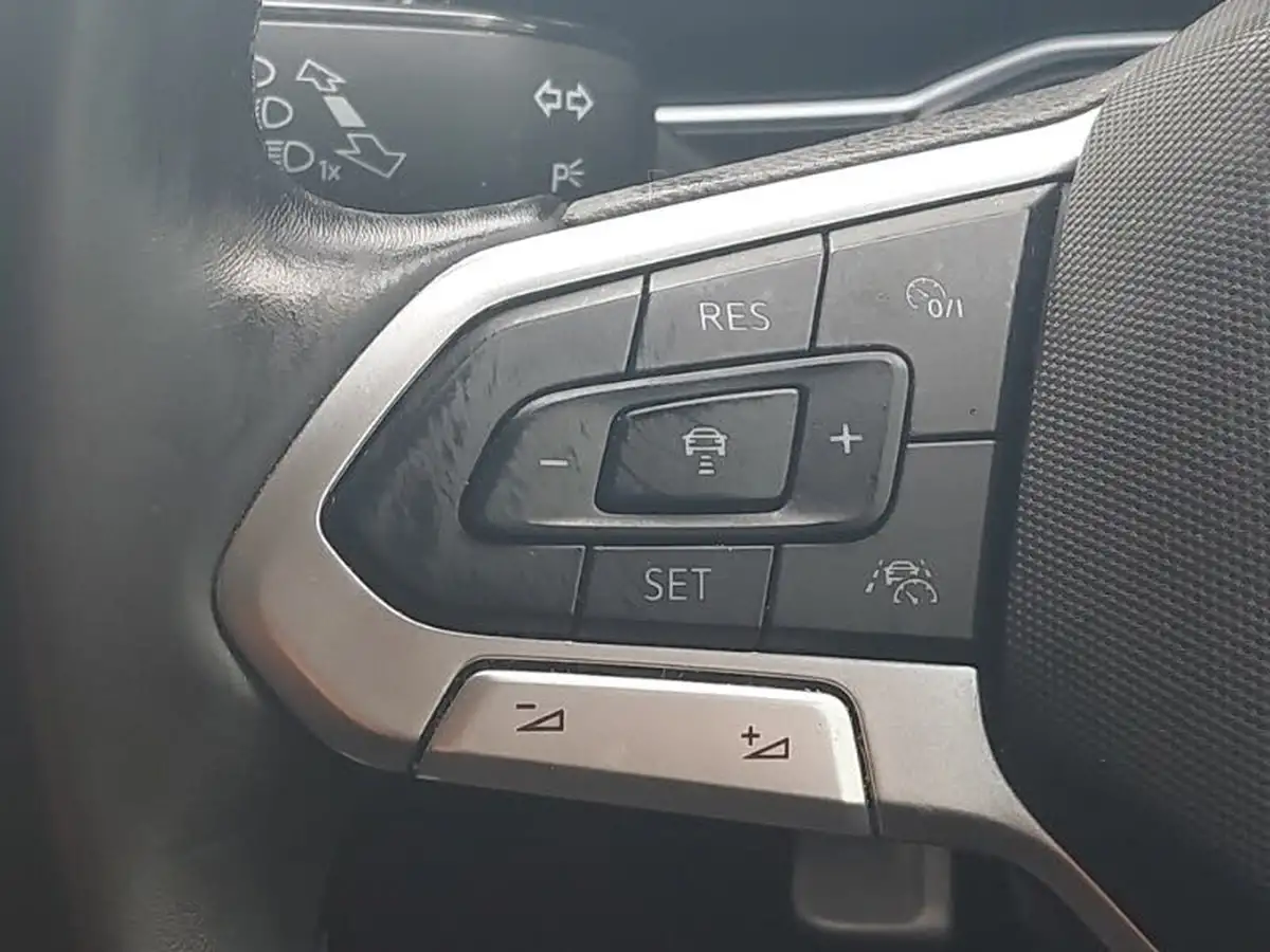2024-volkswagen-taigo-10-tsi-style-110ps-big-17