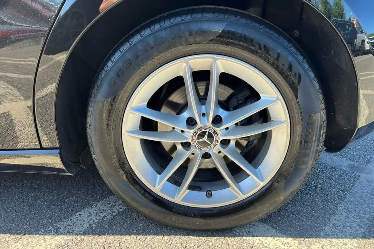 2019-mercedes-benz-a-class-15d-a180d-se-executive-7g-dct-big-28
