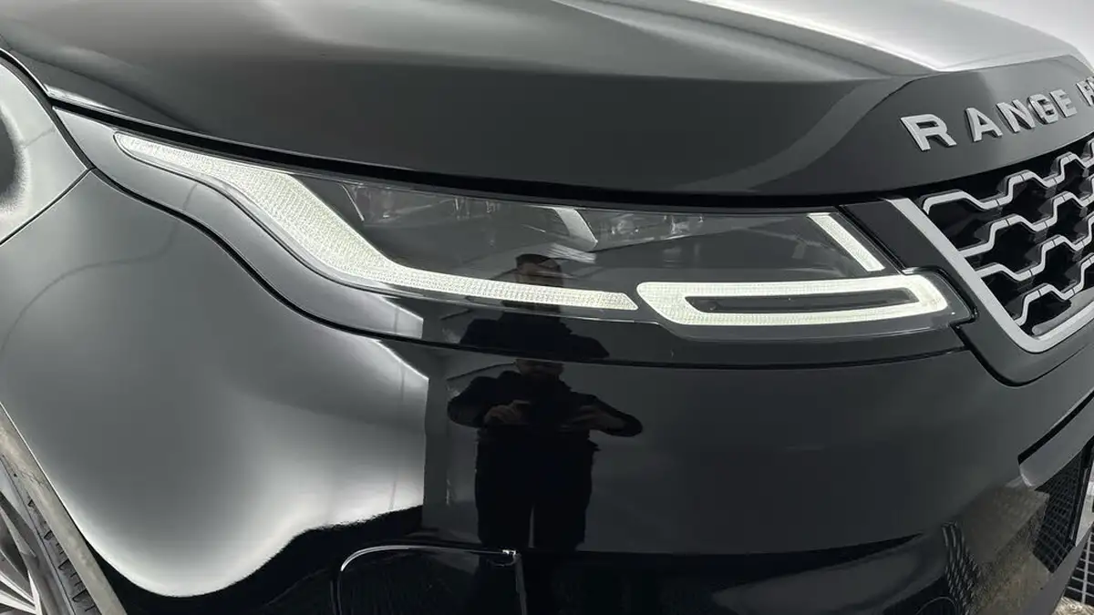 2019-land-rover-range-rover-evoque-20-p300-se-big-23