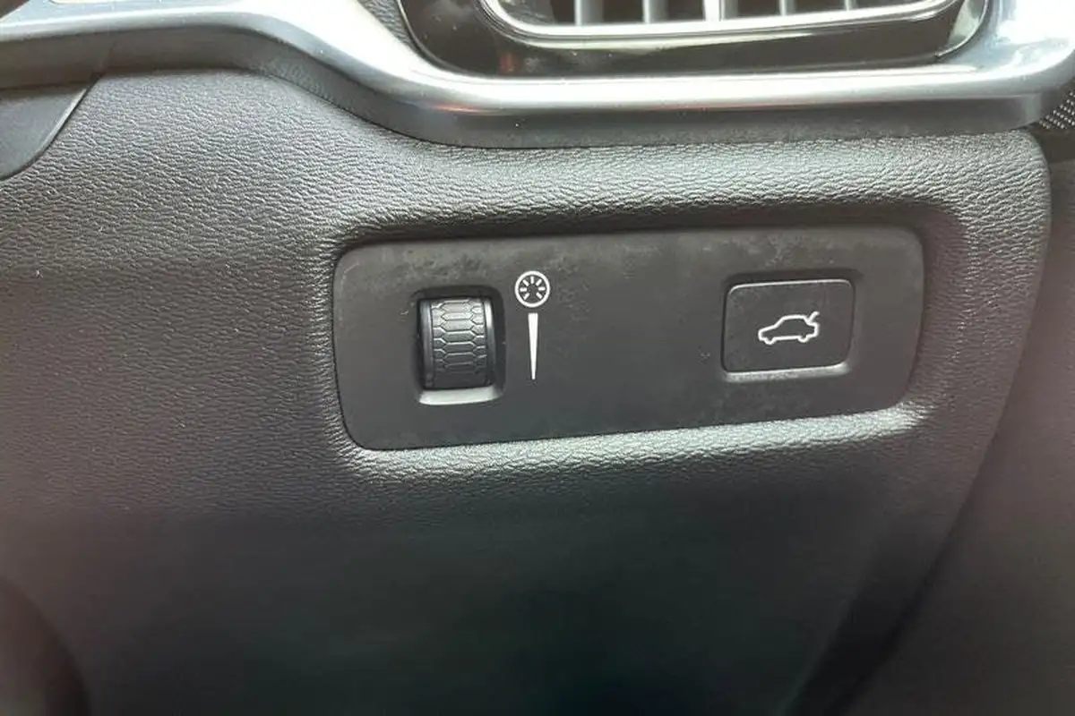 2019-volvo-v60-20td-d4-inscription-plus-geartronic-big-22
