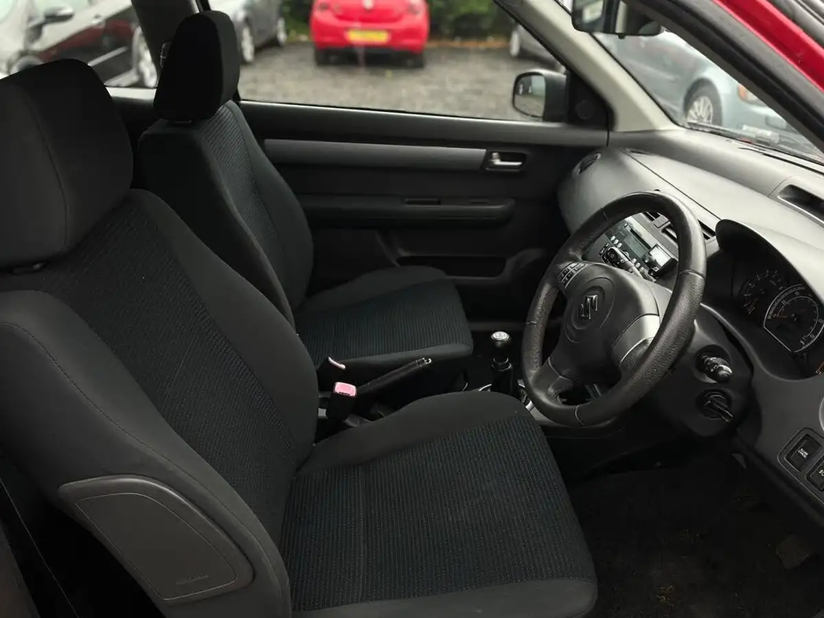 2009-suzuki-swift-15-glx-3d-big-12