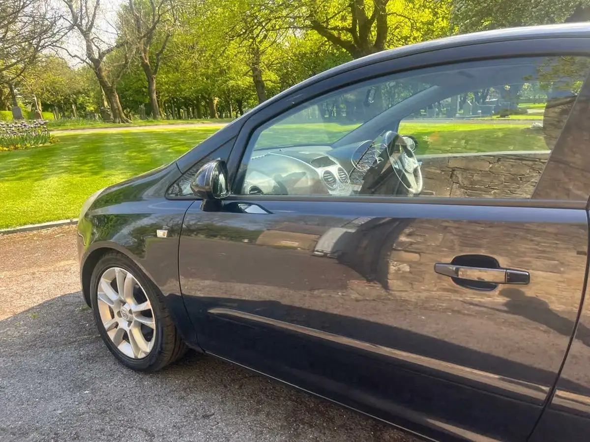 2008-vauxhall-corsa-12-sxi-3d-big-47