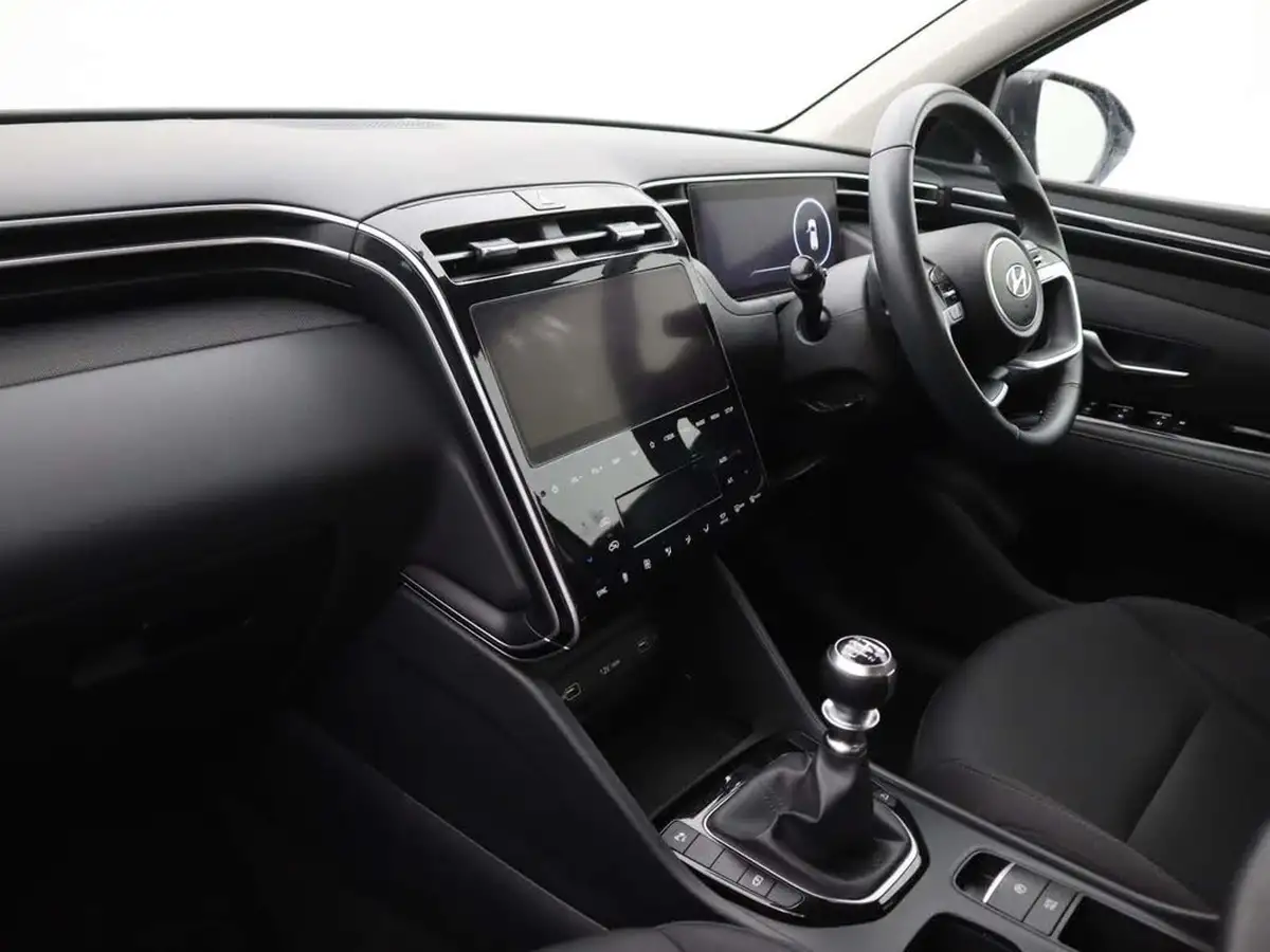2022-hyundai-tucson-16-t-gdi-se-connect-150ps-big-12
