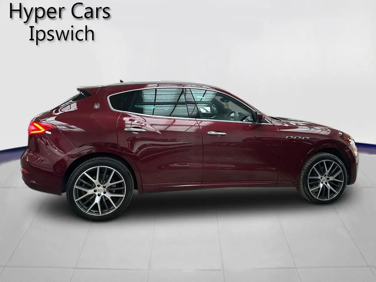 2017-maserati-levante-30td-4x4-no-trim-big-5