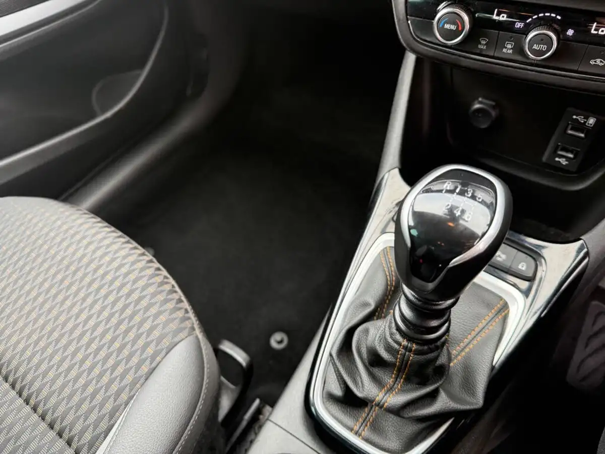 2020-vauxhall-crossland-x-12-elite-nav-130ps-turbo-big-31