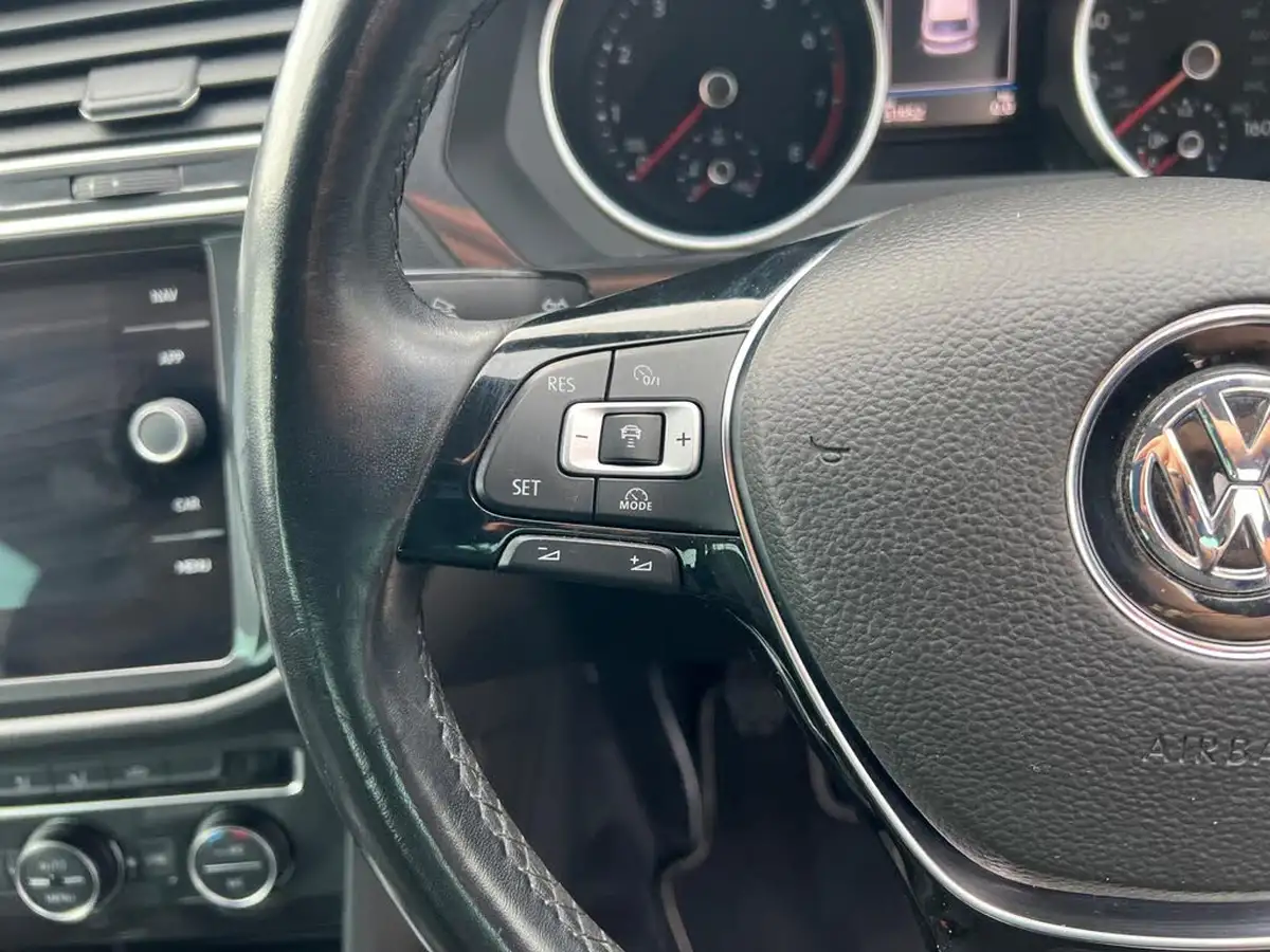 2018-volkswagen-tiguan-14-tsi-se-navigation-125ps-ss-big-15