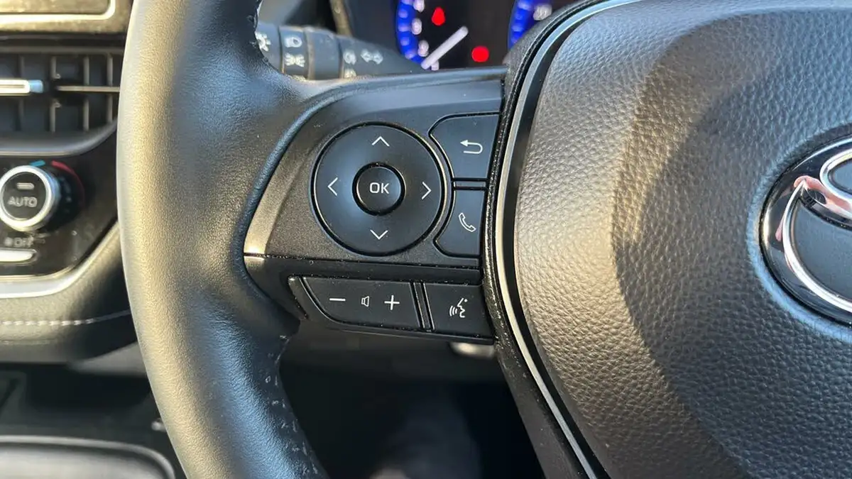 2022-toyota-corolla-18-vvt-i-icon-120bhp-spare-wheel-touring-sports-5d-big-38