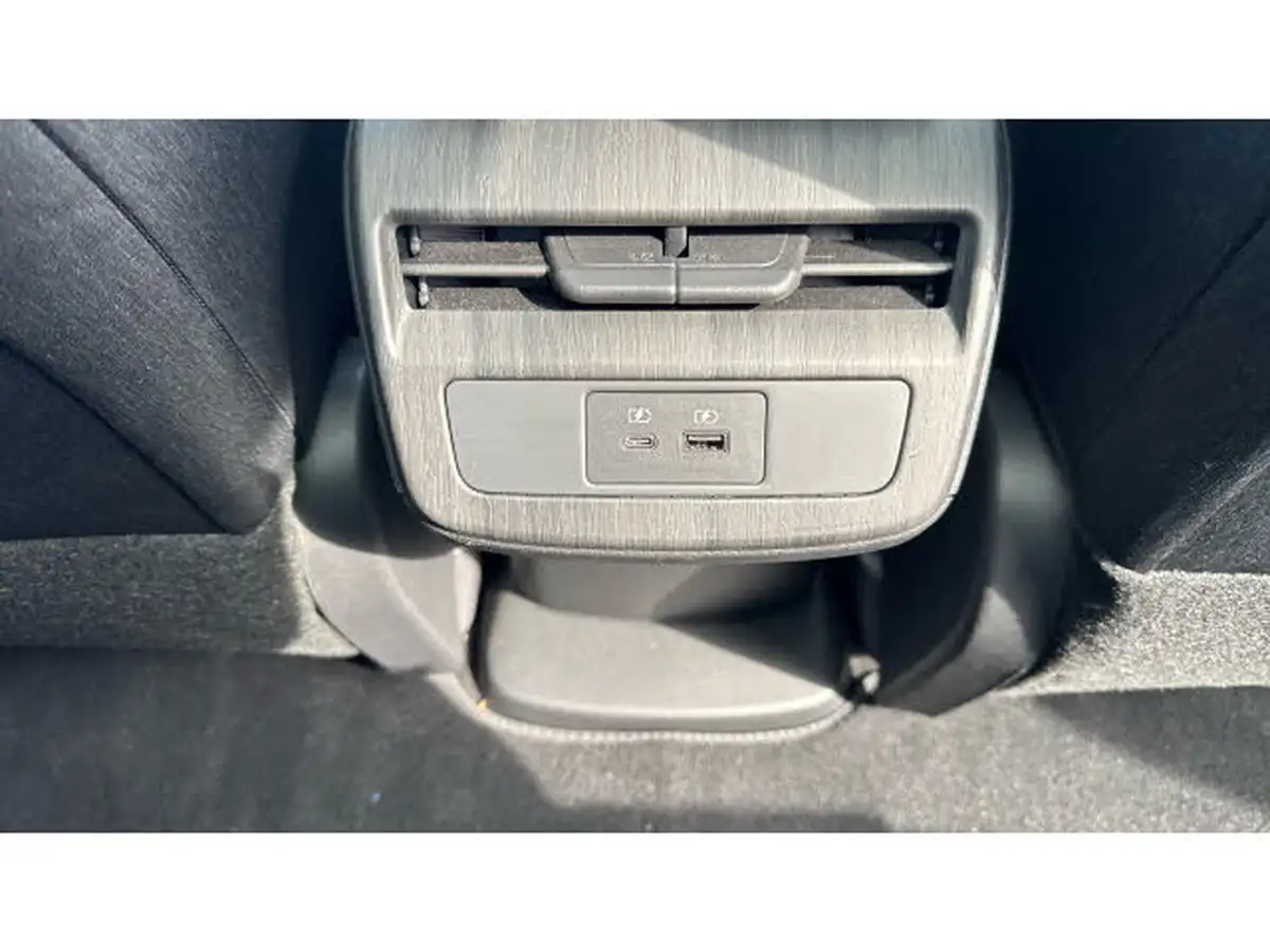 2024-nissan-ariya-e-advance-225kw-22kw-charger-e-4orce-big-42