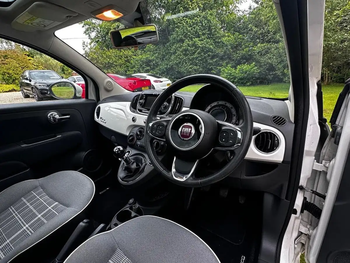 2016-fiat-500-12-lounge-big-16