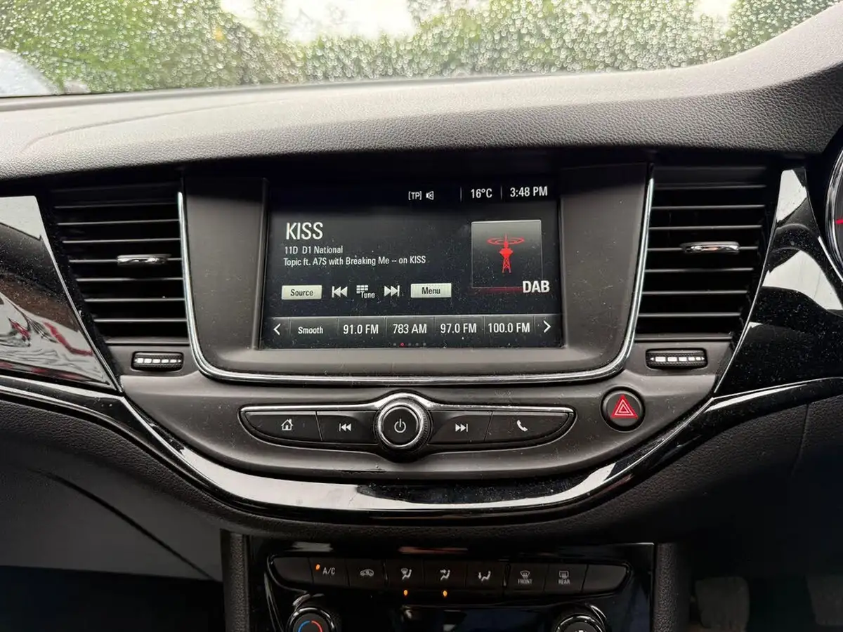 2017-vauxhall-astra-14i-16v-turbo-sri-150ps-hatchback-big-21