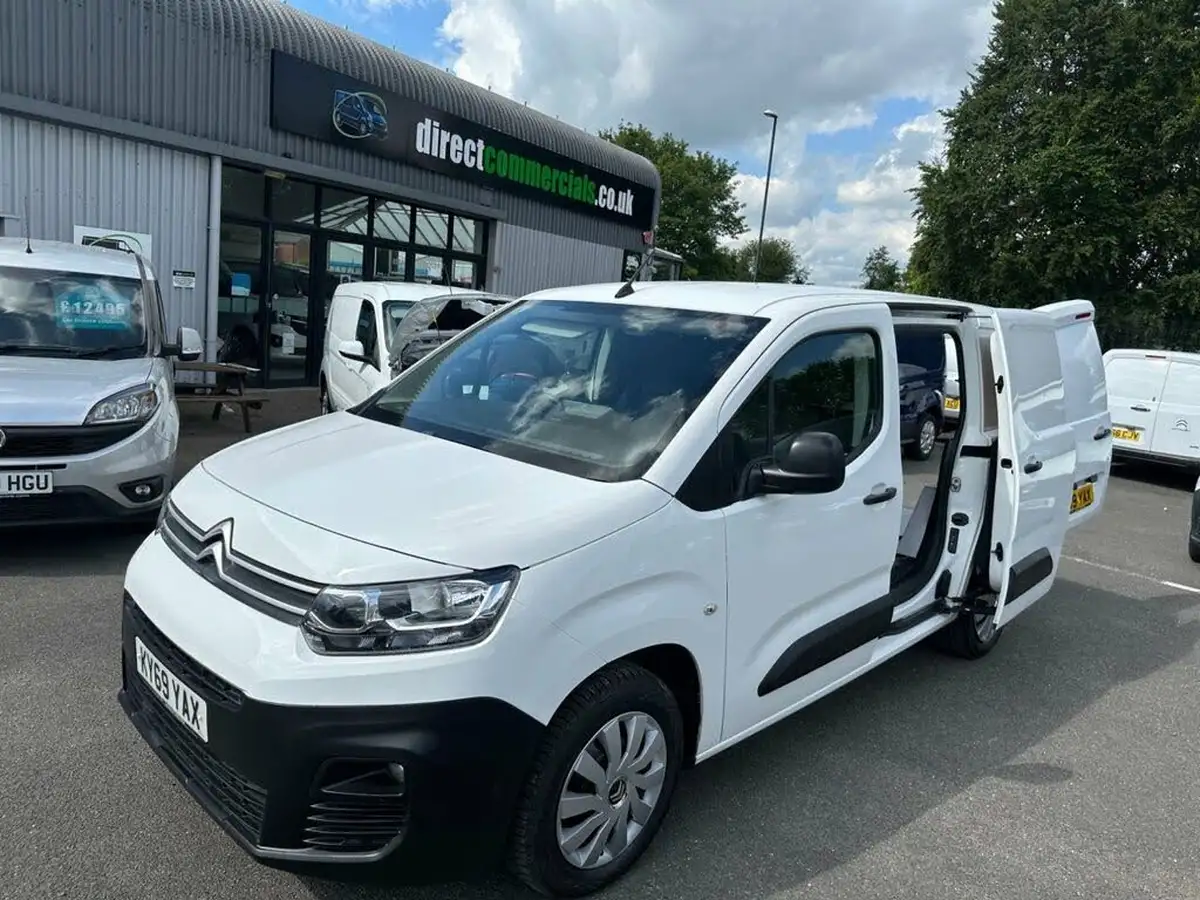 2019-citroen-berlingo-15bluehdi-1000-enterprise-100pseu6dt-e-panel-big-7