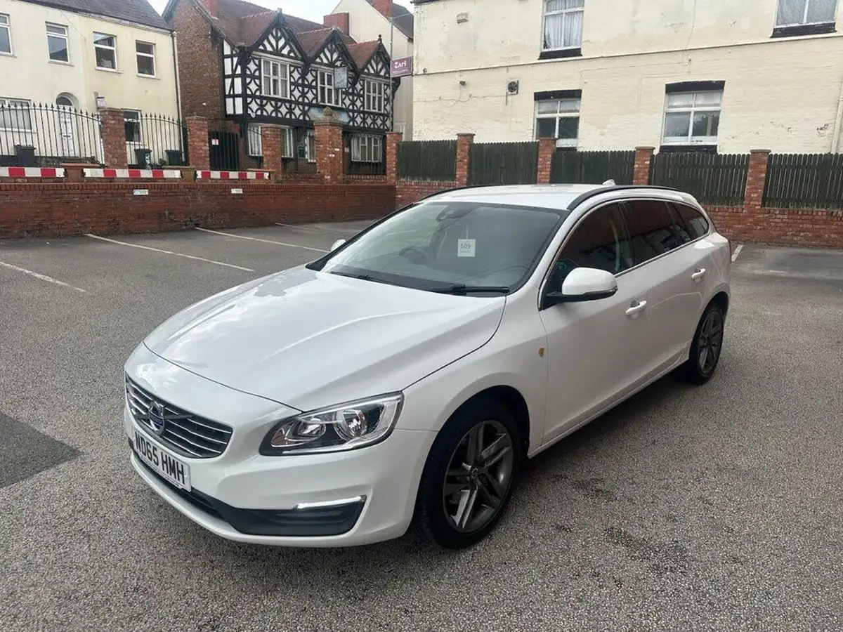2016-volvo-v60-20td-d2-se-nav-big-1