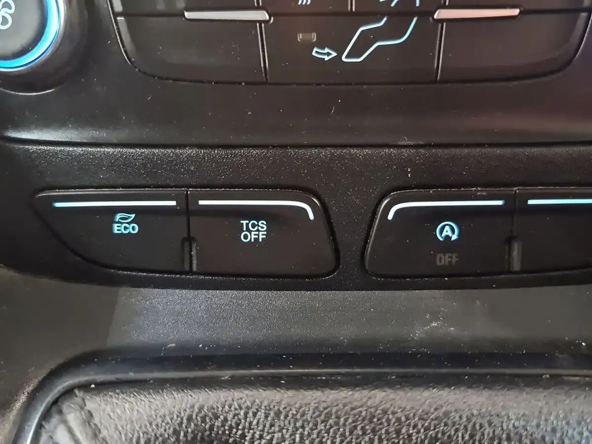 2022-ford-transit-connect-big-34