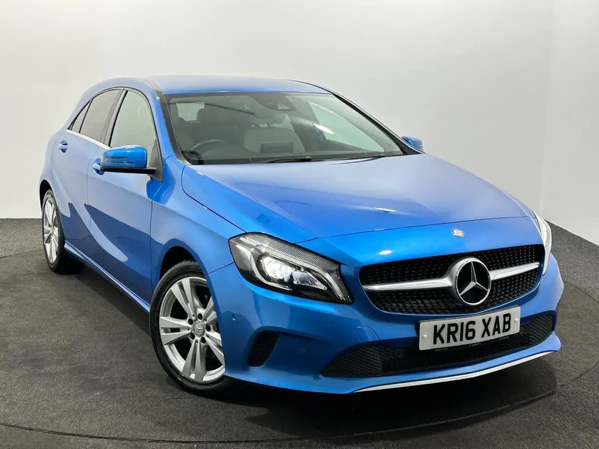 2016-mercedes-benz-a-class-21d-a200d-sport-premiumss-7g-dct-big-52