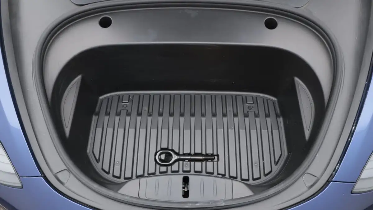 2021-tesla-model-3-e-long-range-4x4-big-19