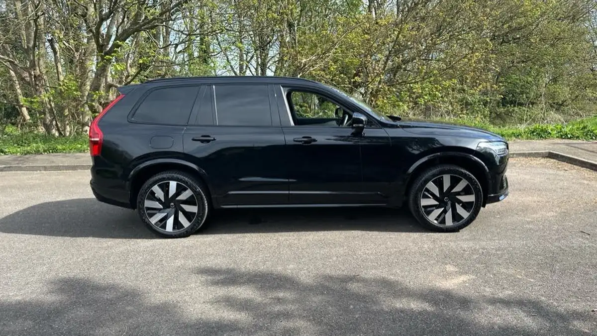 2024-volvo-xc90-20-t8-plus-big-36