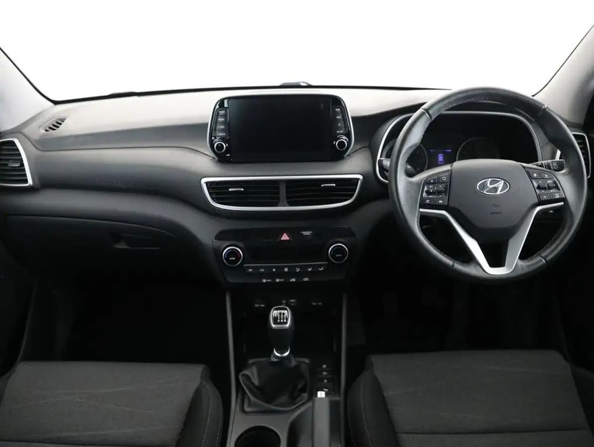 2019-hyundai-tucson-16-gdi-se-nav-big-21