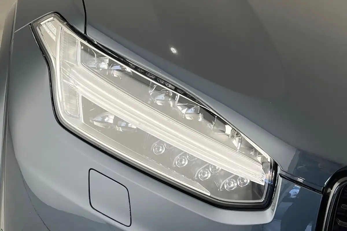2024-volvo-xc90-20-t8-plus-big-17