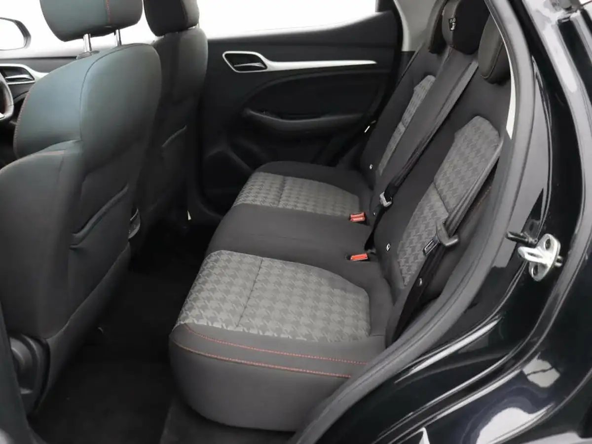 2022-mg-zs-suv-10t-gdi-excite-big-10