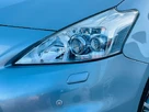 2012-toyota-prius-small-11
