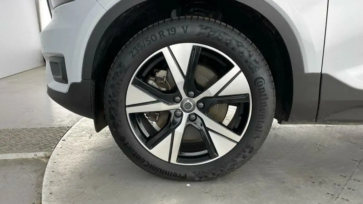 2021-volvo-xc40-15-t5-r-design-262bhp-big-34