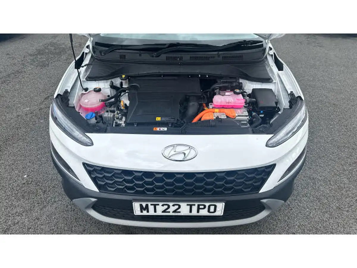 2022-hyundai-kona-16-gdi-se-connect-big-7