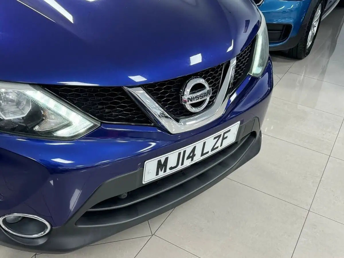 2014-nissan-qashqai-12-acenta-premium-big-11