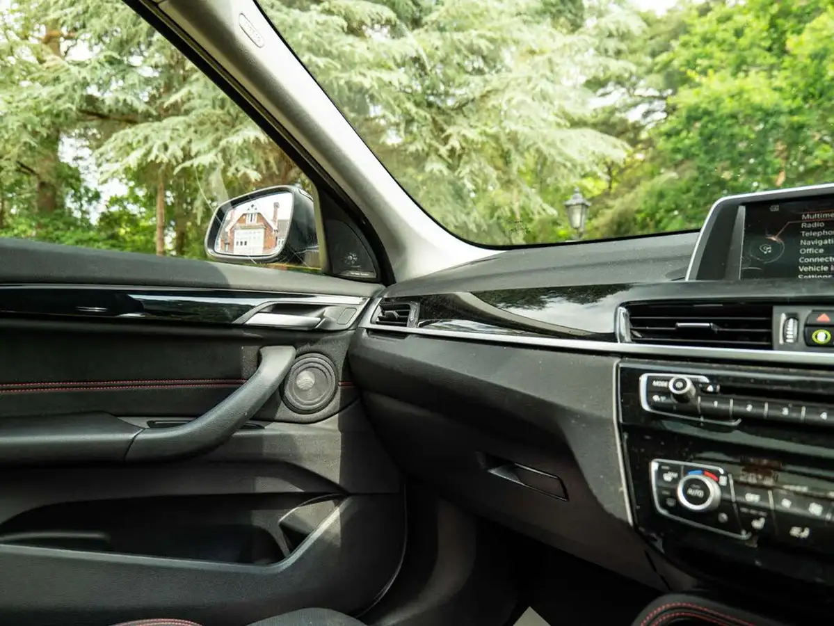 2016-bmw-x1-20td-sdrive18d-sport-ss-big-20
