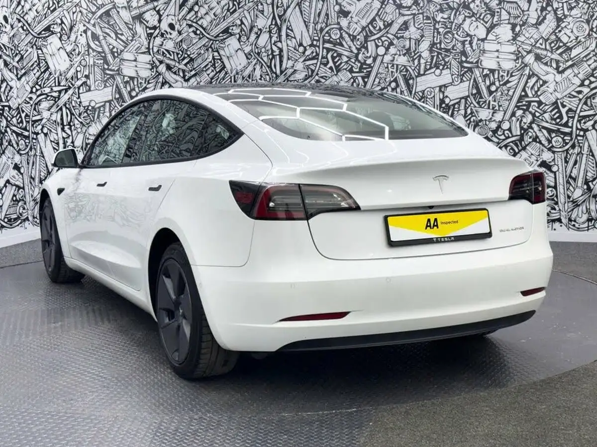 2021-tesla-model-3-e-long-range-4x4-big-8