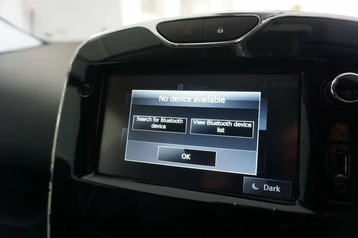 2014-renault-clio-15dci-dynamique-s-medianav-edc-auto-big-28