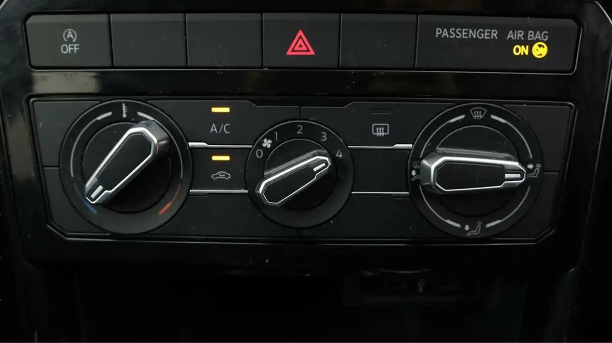 2021-volkswagen-t-cross-10-tsi-se-110ps-big-12