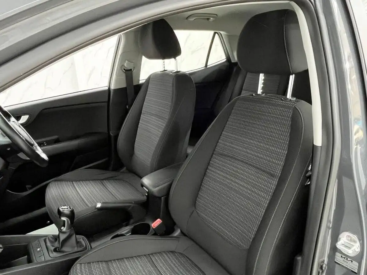 2021-kia-stonic-10-t-gdi-2-99bhp-big-14
