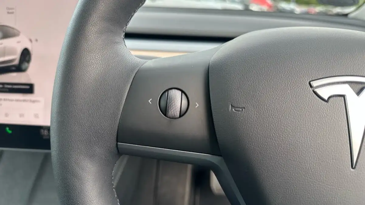 2023-tesla-model-3-e-rwd-241bhp-big-25