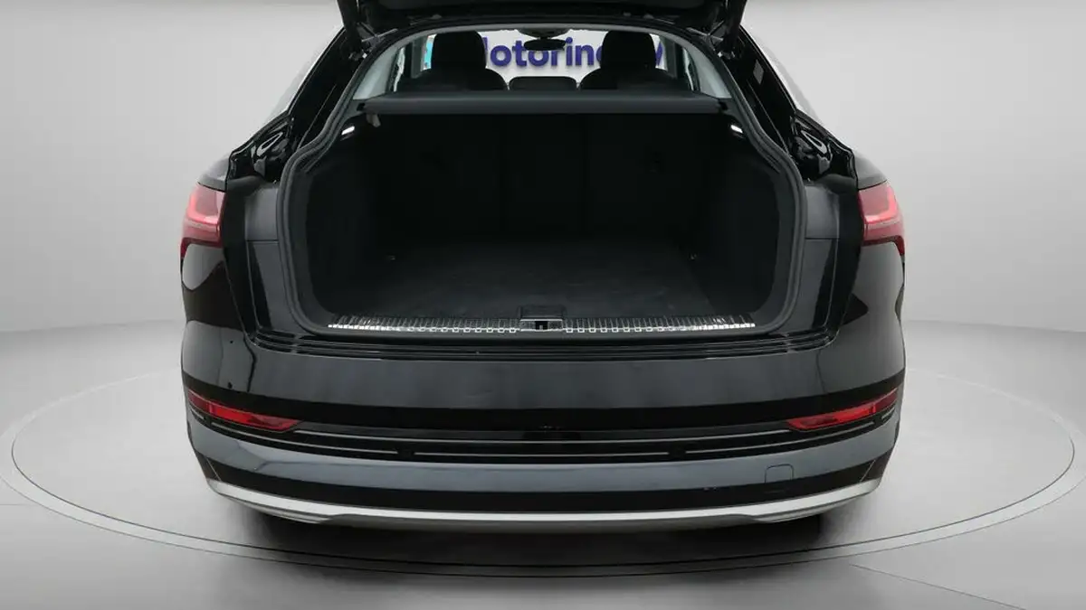 2022-audi-e-tron-50e-technik-sportback-big-17