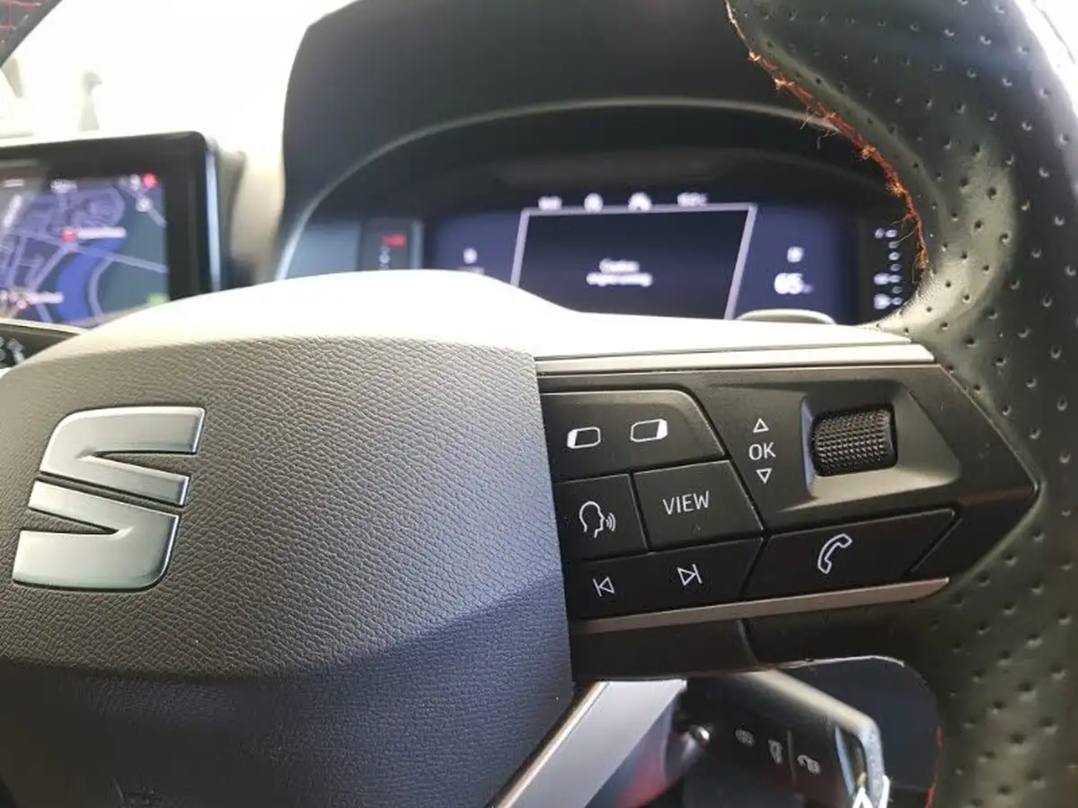 2022-seat-arona-15-tsi-fr-sport-big-15