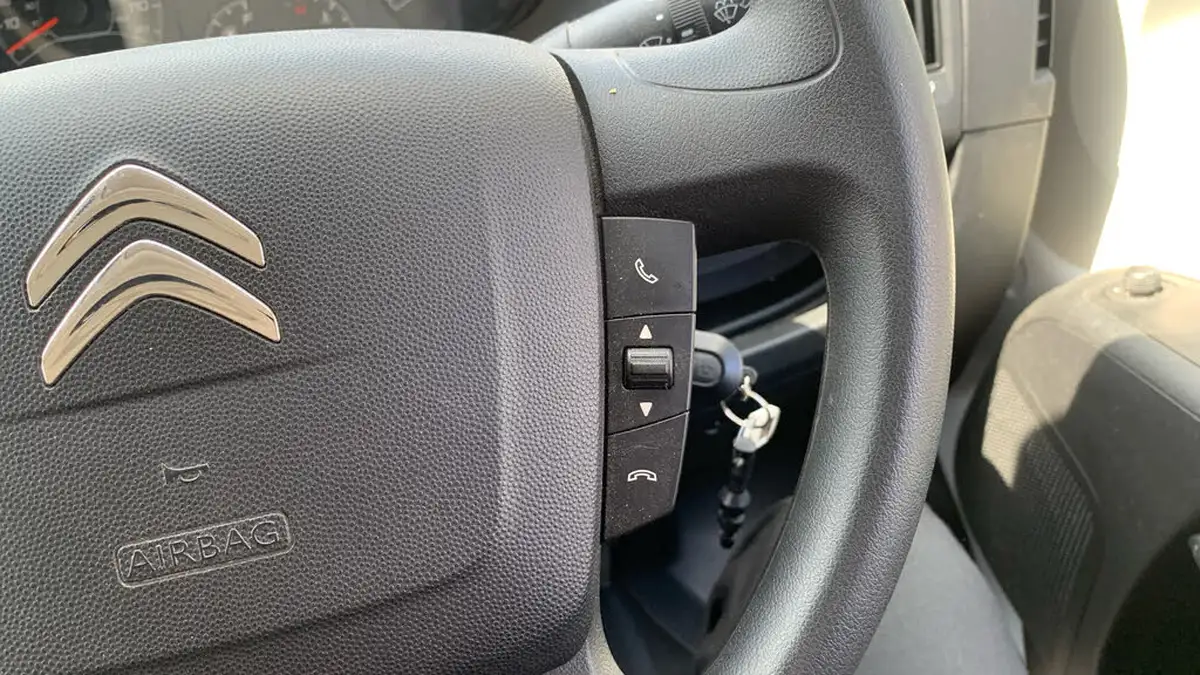 2023-citroen-relay-22bluehdi-35-l3h2-x-panel-big-23