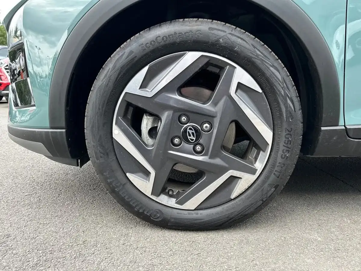 2024-hyundai-bayon-10-t-gdi-premium-100ps-two-tone-roof-big-13