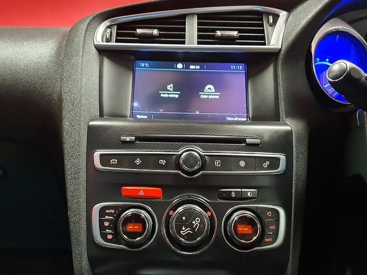 2016-ds-ds-4-16bluehdi-crossback-big-13