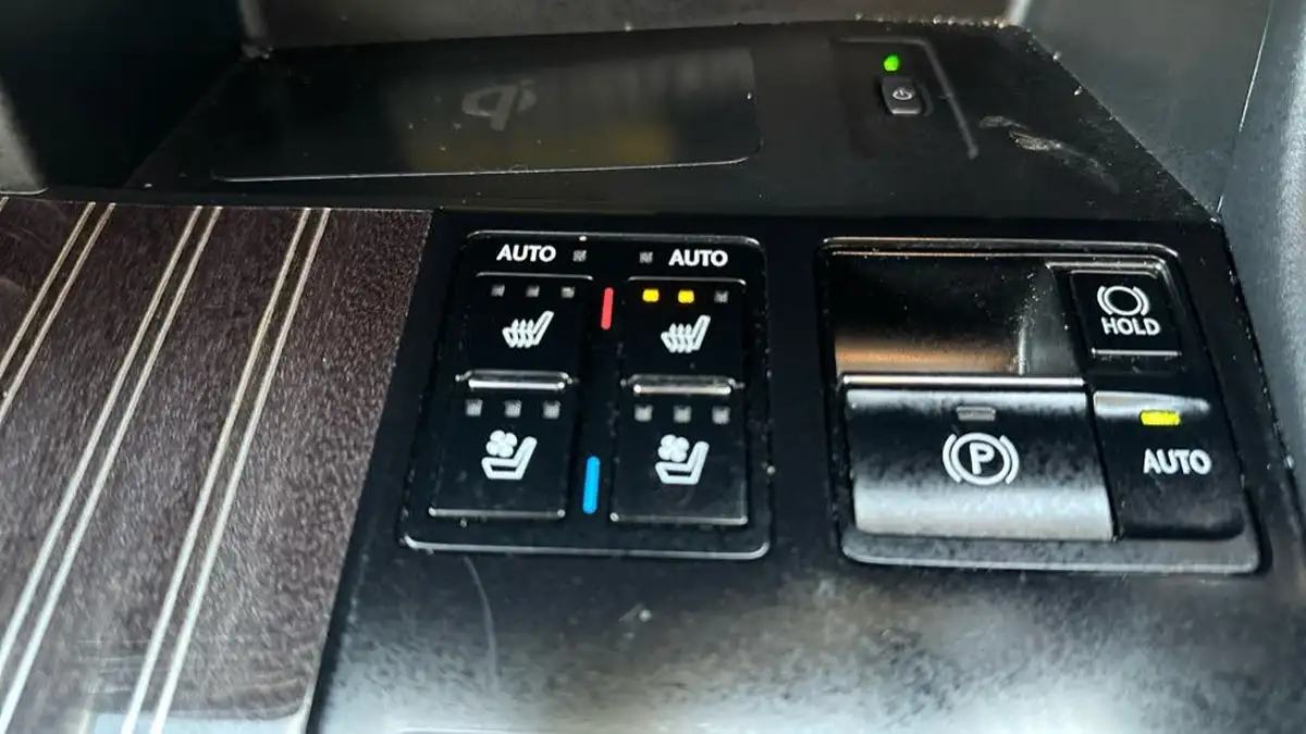 2019-lexus-rx-450h-l-35-takumi-big-24