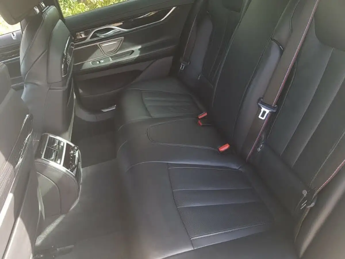 2022-bmw-7-series-30td-740d-m-sport-big-5