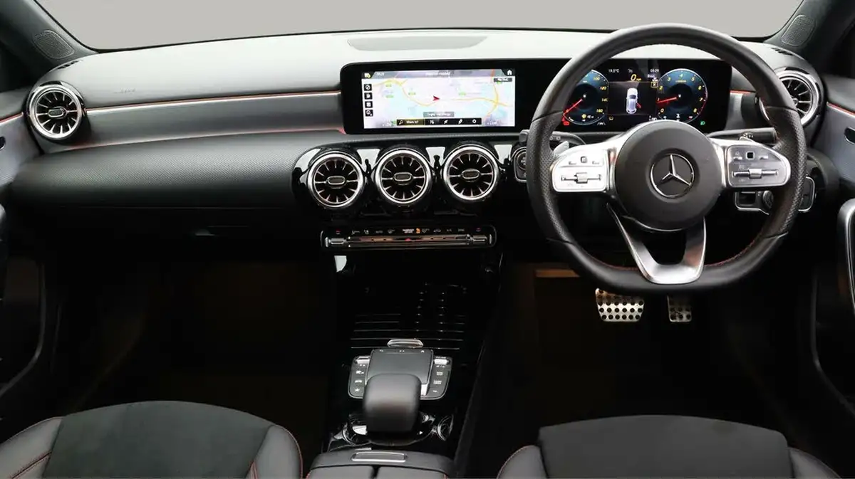 2022-mercedes-benz-a-class-13-a180-amg-line-executive-hatchback-5d-7g-dct-big-13