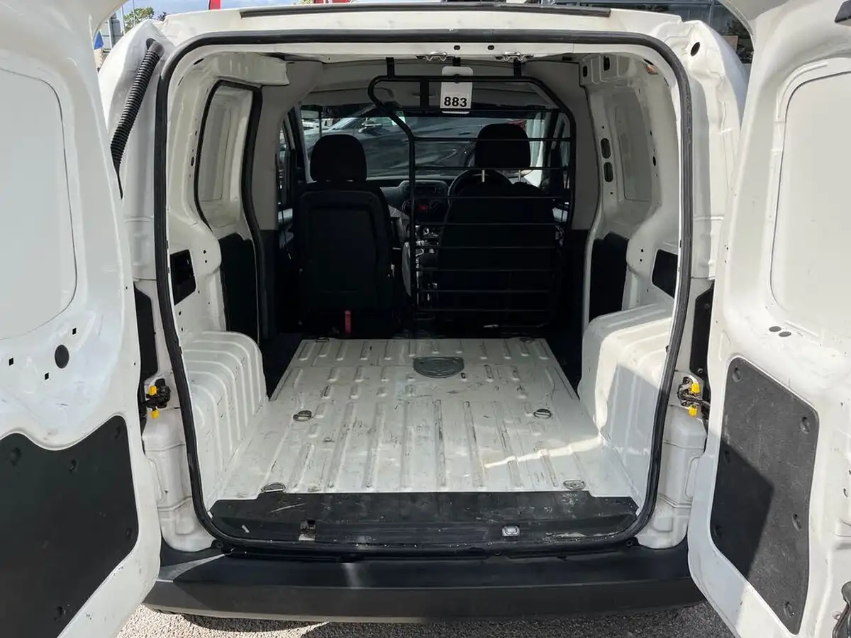 2020-fiat-fiorino-13td-cargo-tecnico-big-9