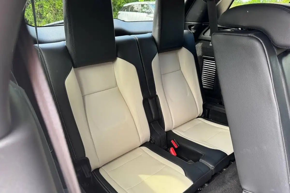 2019-land-rover-discovery-sport-20-d180-r-dynamic-se-big-37
