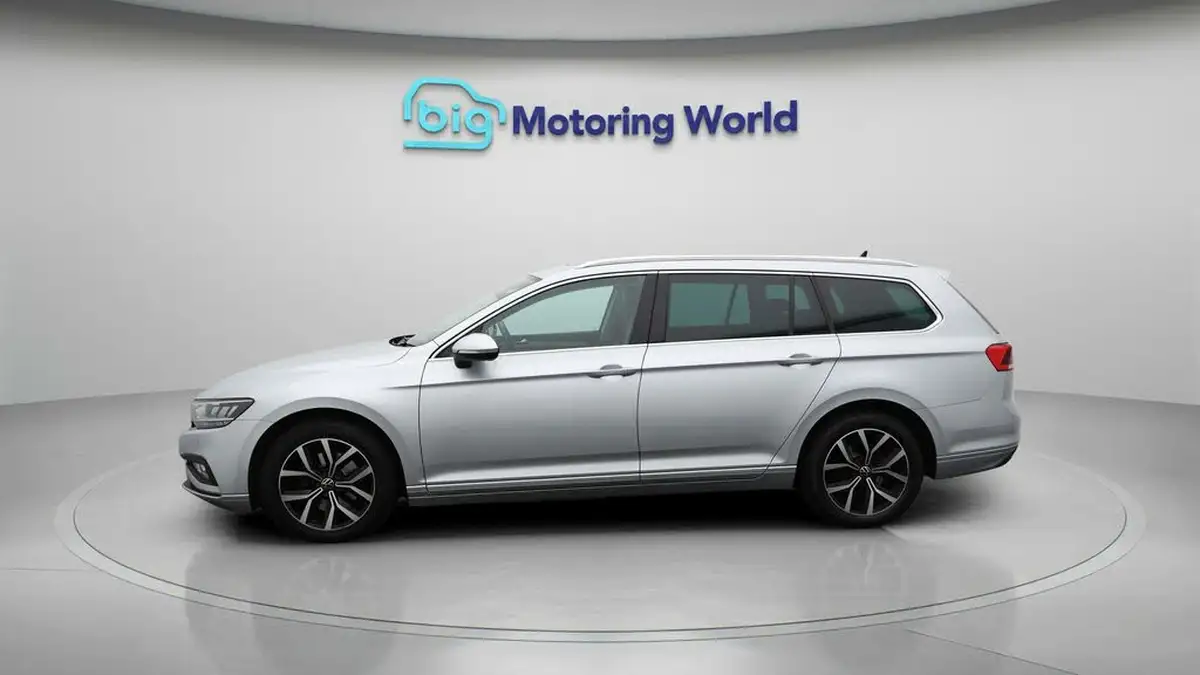 2022-volkswagen-passat-15-tsi-sel-estate-5d-dsg-big-4