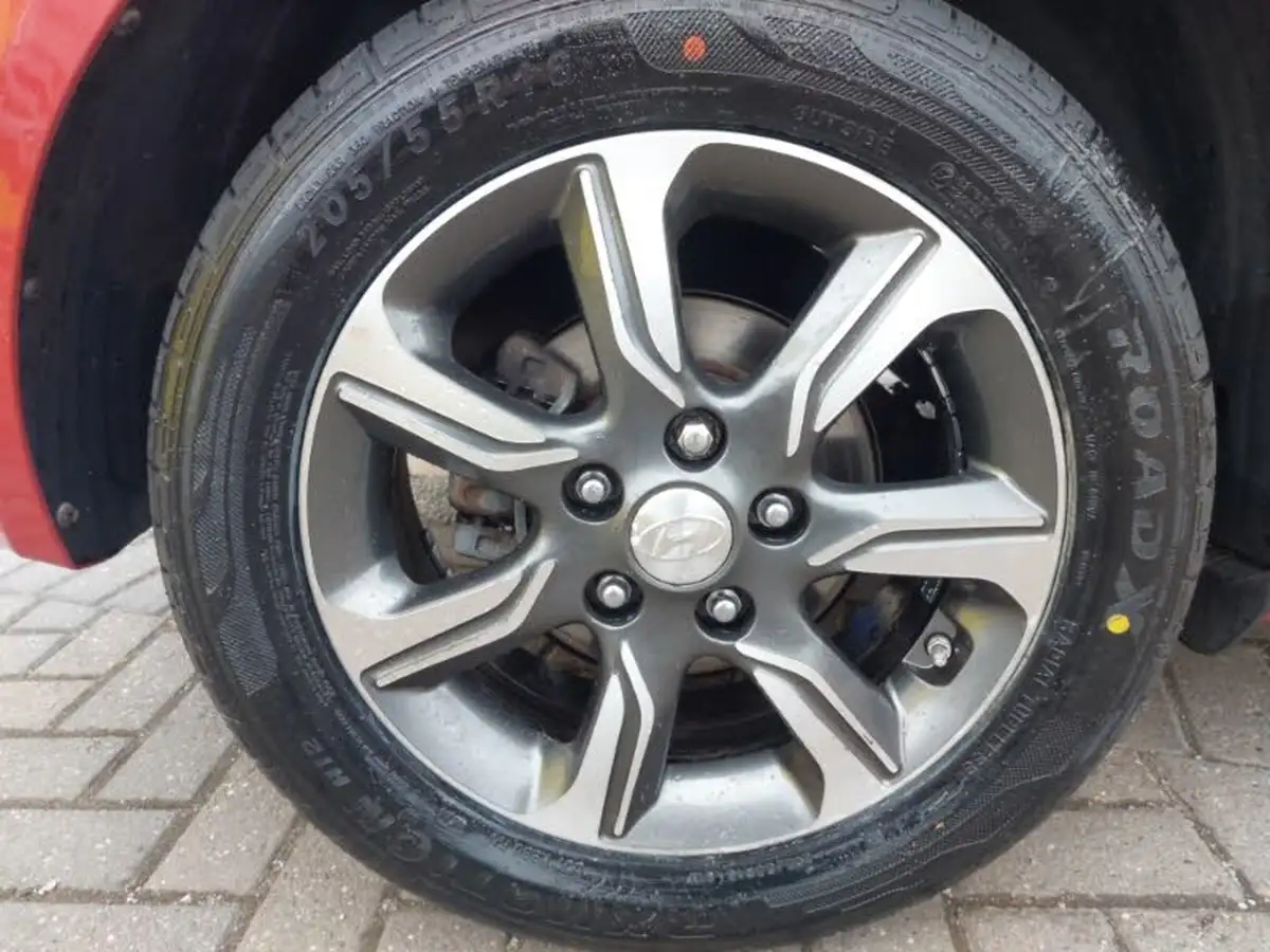 2017-hyundai-ix20-14-se-big-16