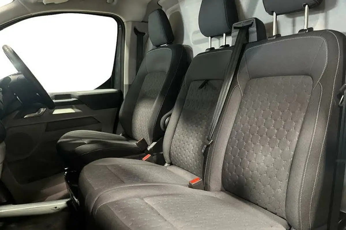 2023-ford-transit-custom-20tdci-300-l2h1-limited-136pseu6e-panel-van-1996cc-auto-big-9
