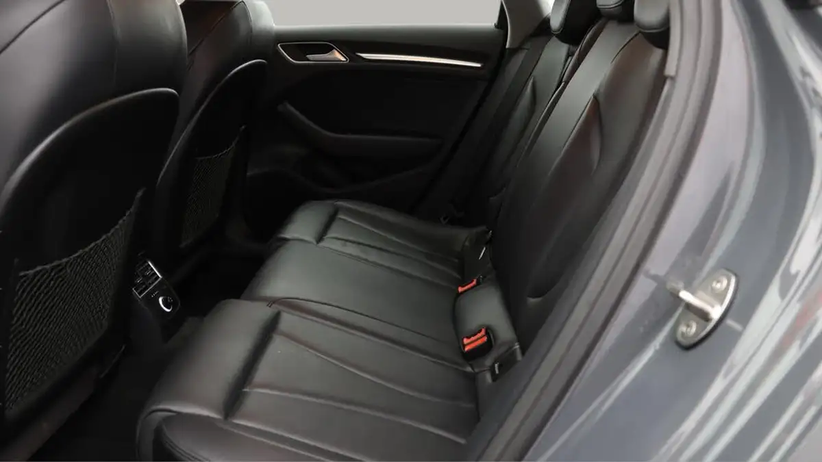2019-audi-a3-20-35-tdi-sportback-5d-s-tronic-big-16