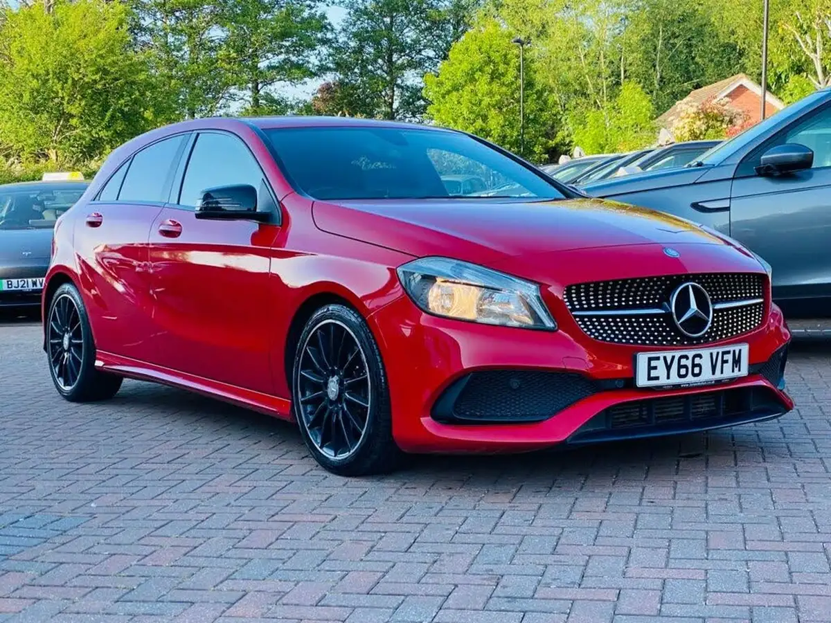 2016-mercedes-benz-a-class-big-3